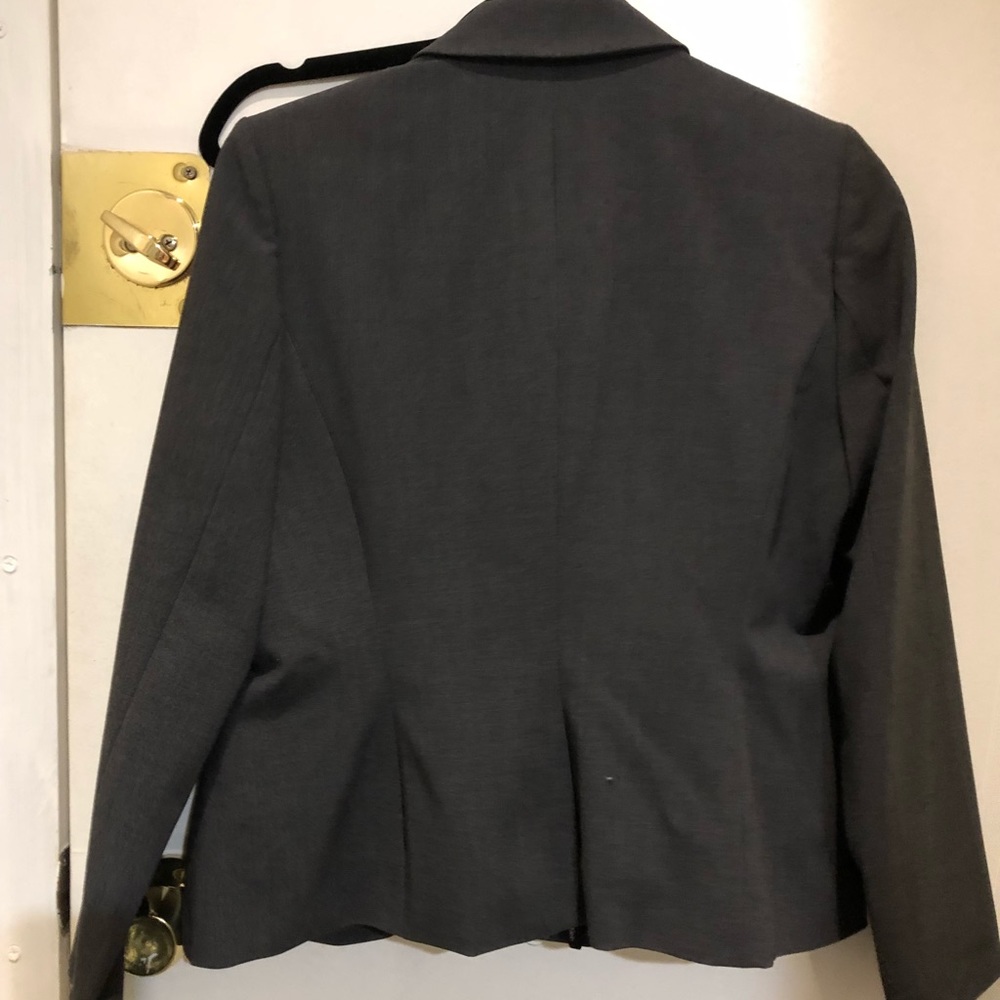 Calvin Klein Suit set - Picture 5 of 6